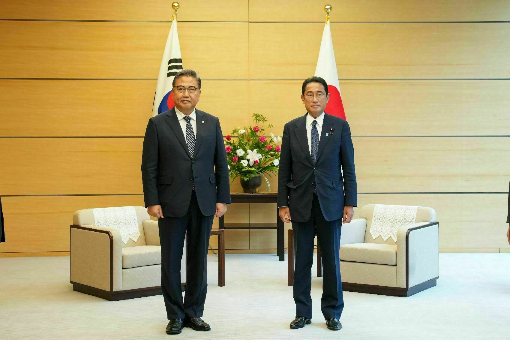 South Korea seeks reset with Japan. But does Tokyo want one too ...