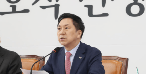 Ruling party leader calls for reciprocity in Korea-China relations in speech