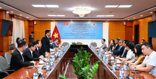 Hanwha Ocean and Vietnam ink MOU to develop human resources in shipping sector