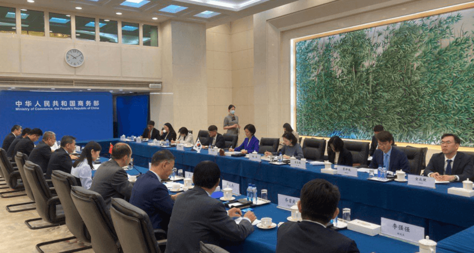 Korea and China discuss latter’s export restrictions signaling diplomatic thaw