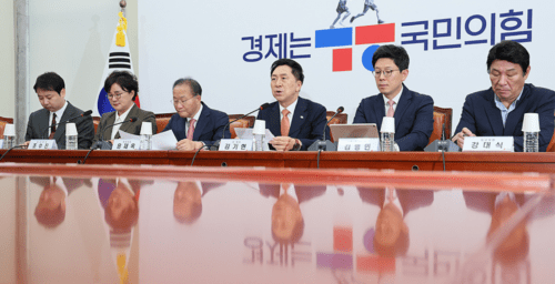 Rejected arrest warrant: Political tensions in South Korea on the rise