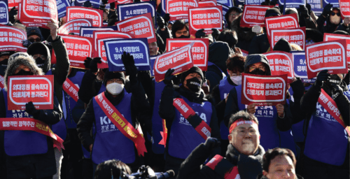 Trainee doctors walkout tests South Korean government